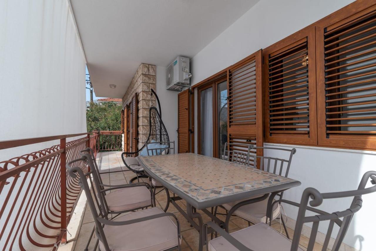 Oleandar Daire Trogir Dış mekan fotoğraf